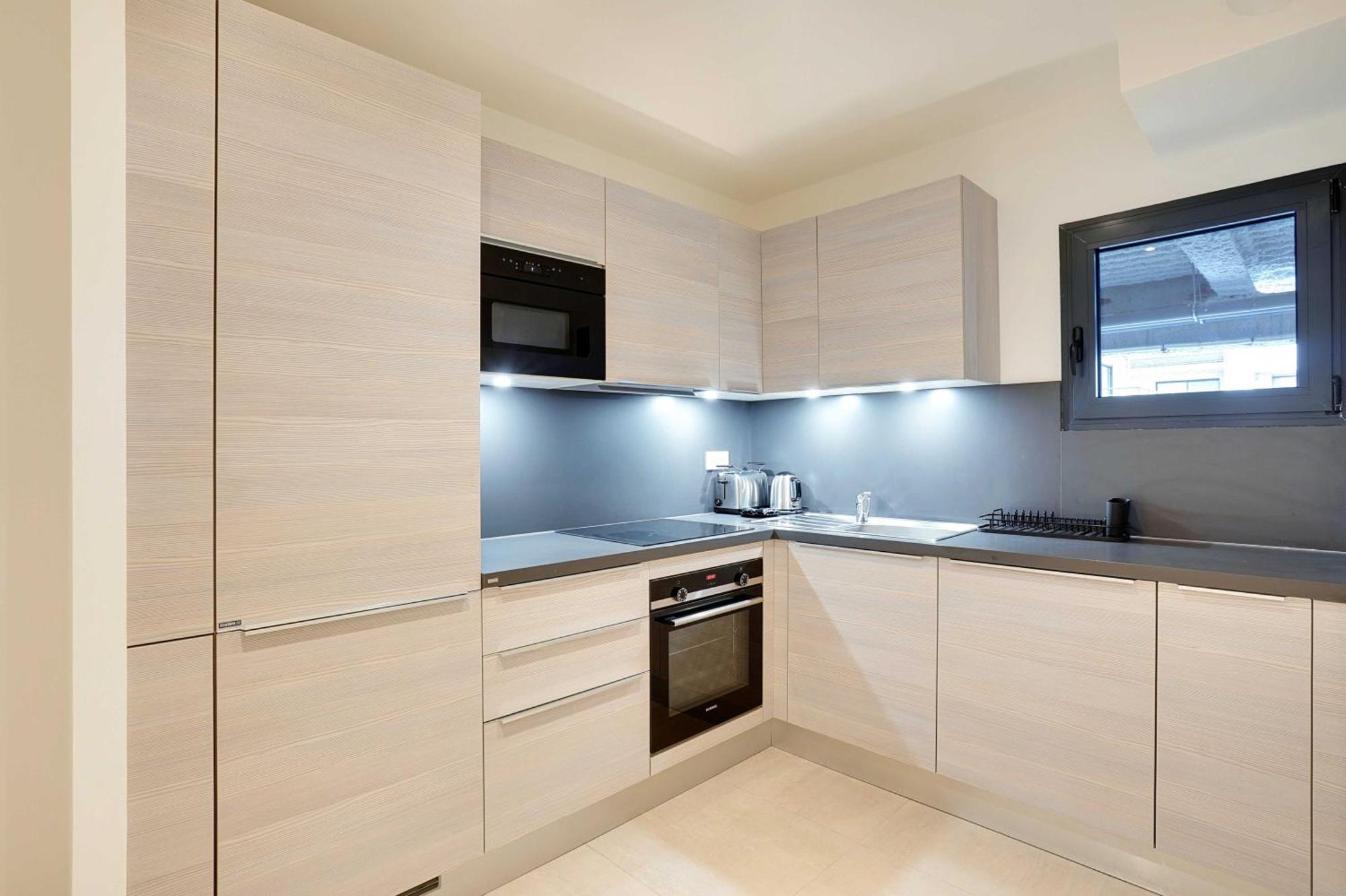 Raffinement Et Confort Dans Cette Residence A ลูวาลัวเปแรต์ ภายนอก รูปภาพ